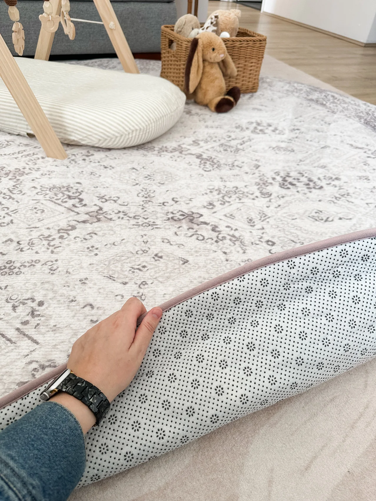 Andi Grey Plush Rollie Pollie Round Playmat - Image 6
