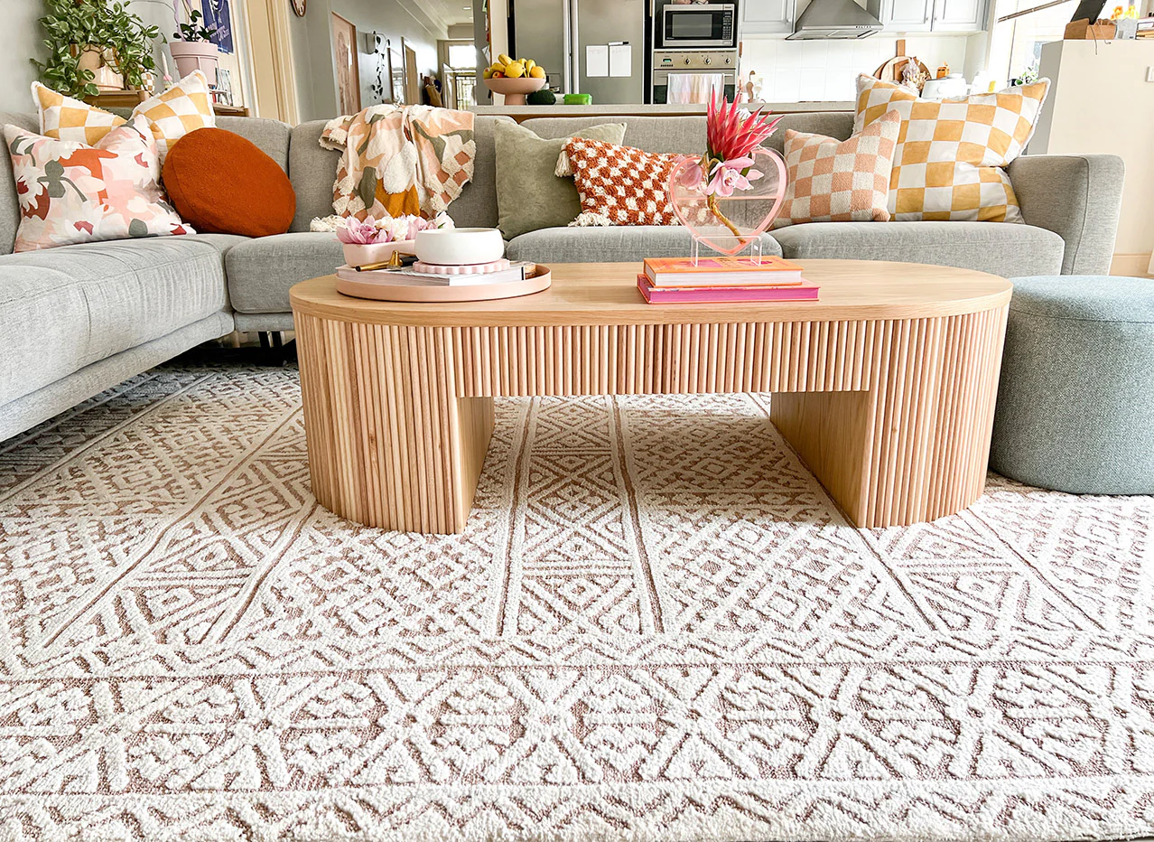 Bobbie Peach and Ivory Textured Tribal Rug - Image 5