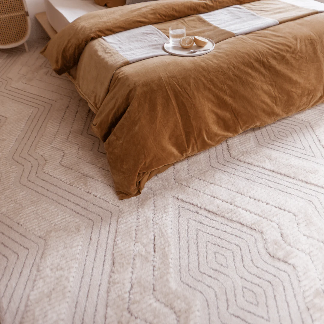 Dayna Ivory and Grey Textured Diamond Tribal Rug - Image 6