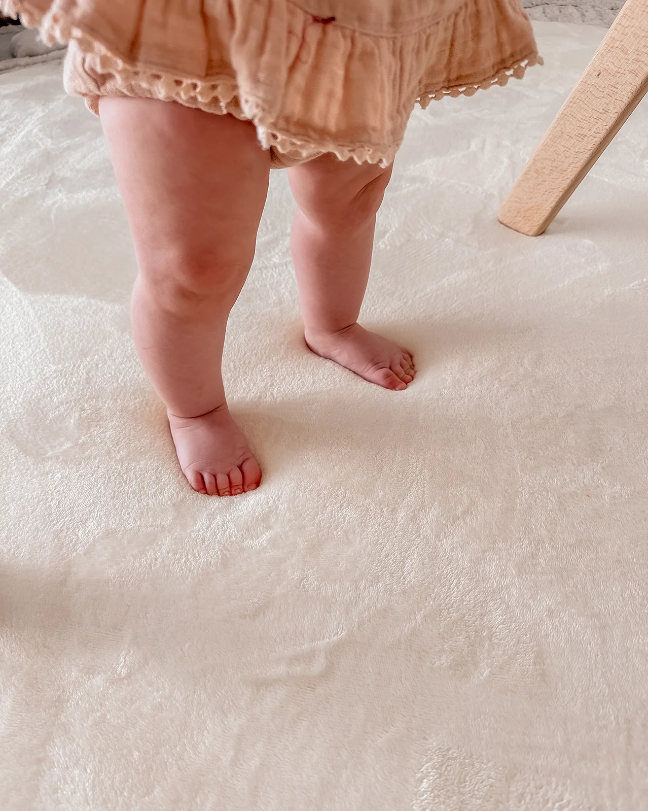 Koa Ivory Plush Rollie Pollie Round Playmat - Image 7