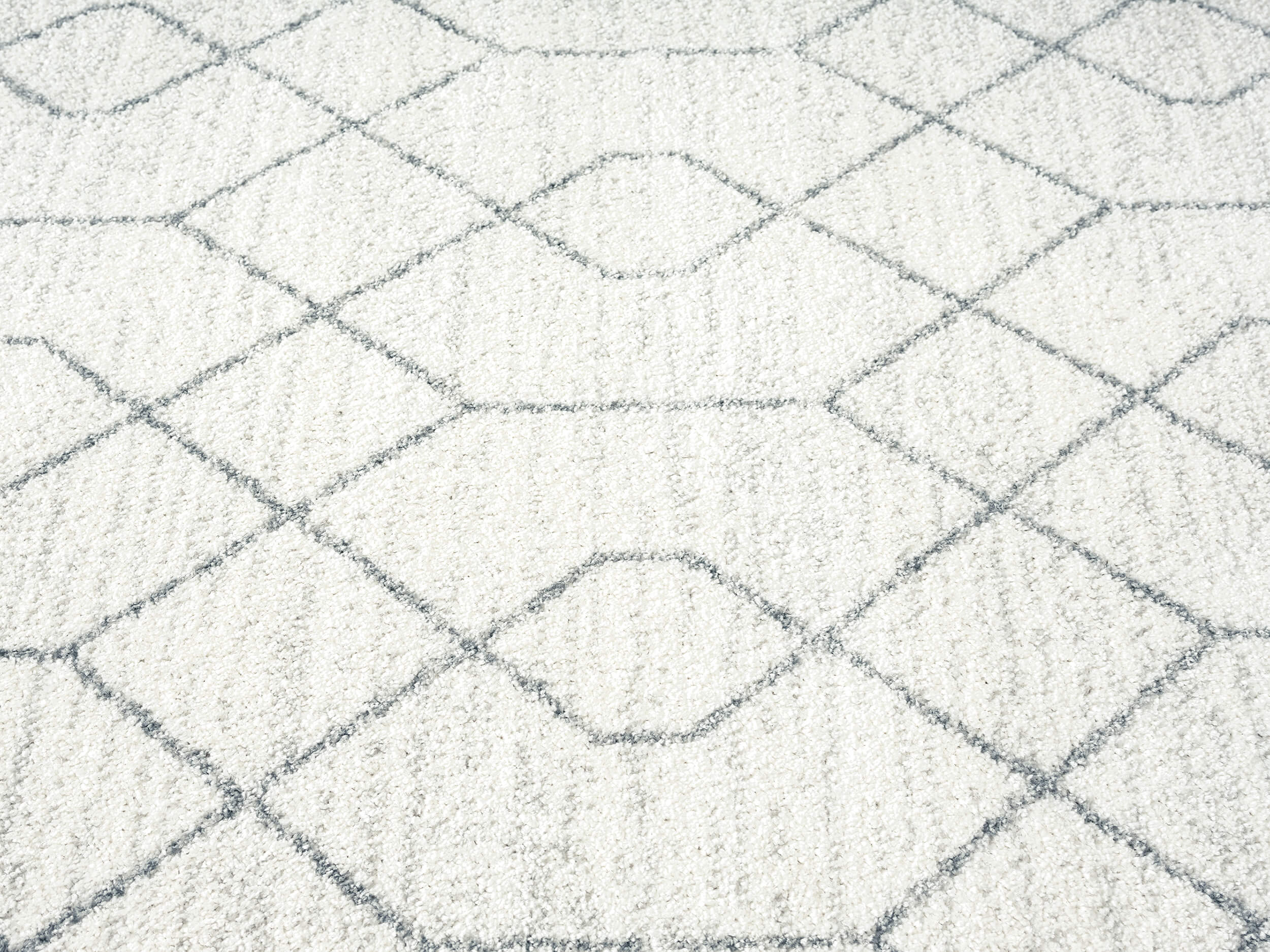 Neda Grey and Ivory Diamond Pattern Rug - Image 11