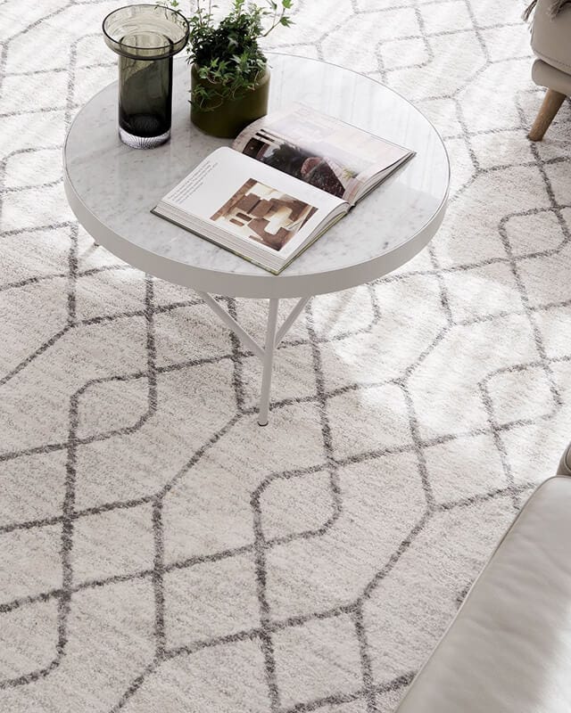 Neda Grey and Ivory Diamond Pattern Rug - Image 2