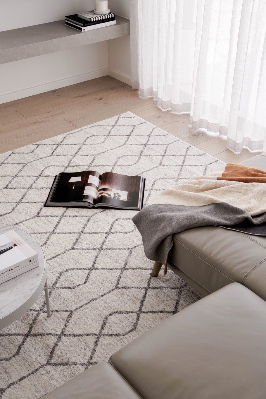 Neda Grey and Ivory Diamond Pattern Rug - Image 6