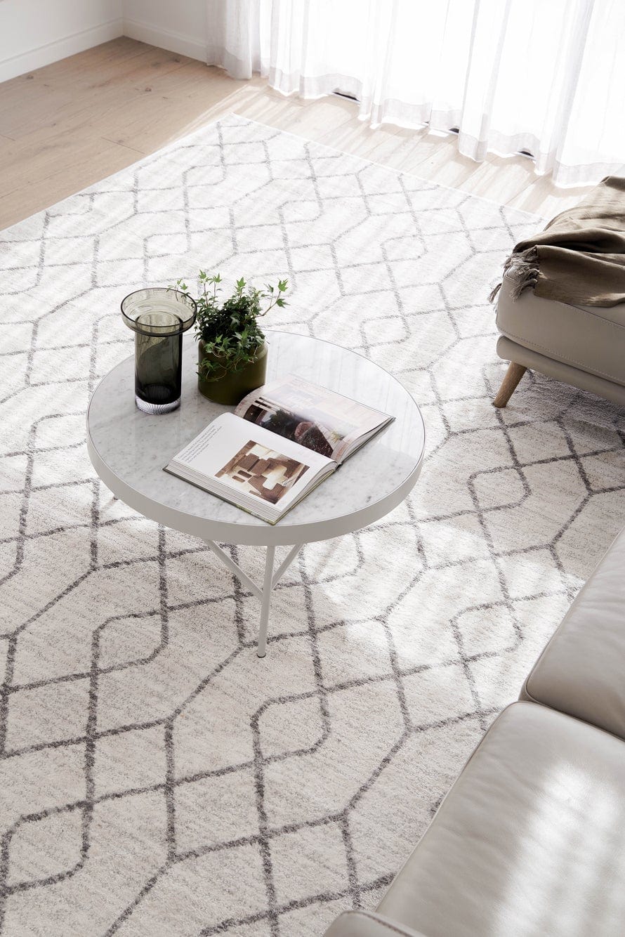 Neda Grey and Ivory Diamond Pattern Rug - Image 7