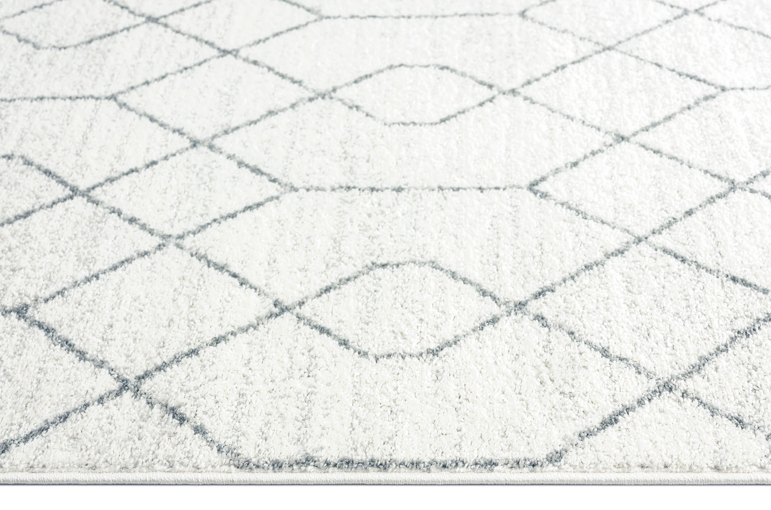Neda Grey and Ivory Diamond Pattern Rug - Image 9