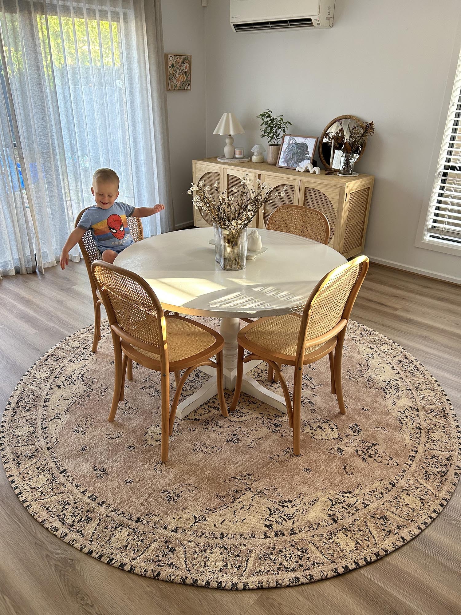 Sadie Coral Peach Turkish Style Distressed Round Rug - Image 6