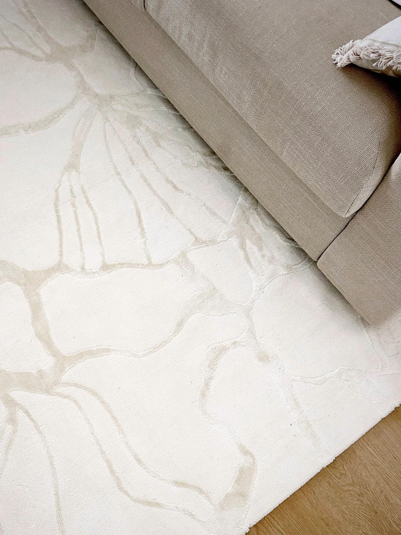 Safiya Neutral Abstract Rug - Image 8