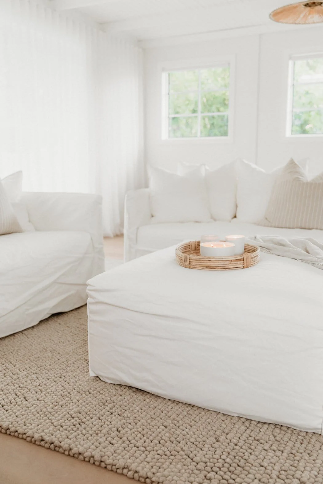 Simone Cream and Ivory Marble Looped Rug - Image 8